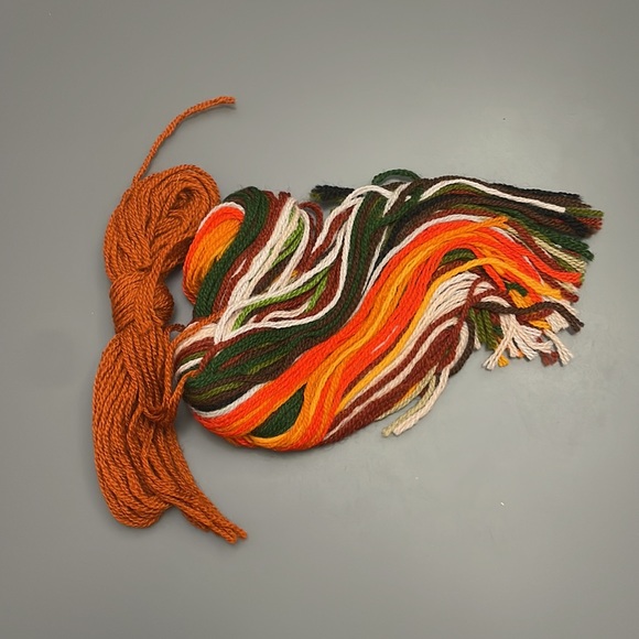 The Creative Circle Cattails & Daisies Stitchery 2 kits Vintage 1984 wool - Picture 7 of 9